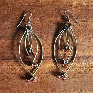 🎉 Elegant Gold Earrings with Brown Accents 🎉